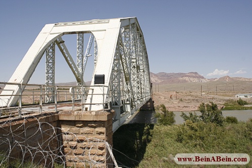 پل آهنی جلفا - محمد گائینی