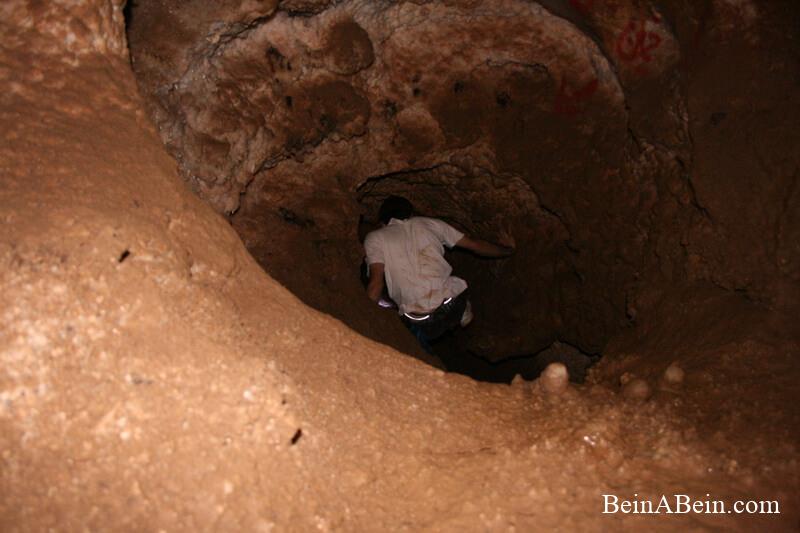 چاه و دهلیز غار کهک