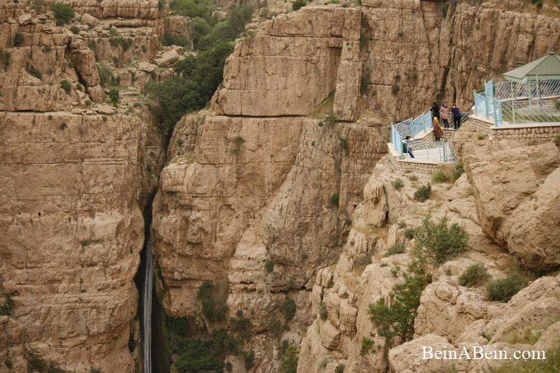 سکوی دید آبشار ریجاب